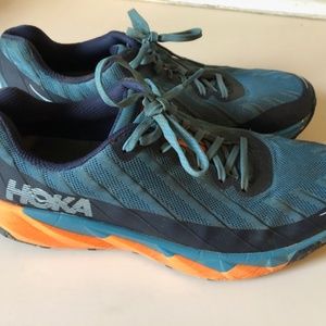 Hola trail shoes